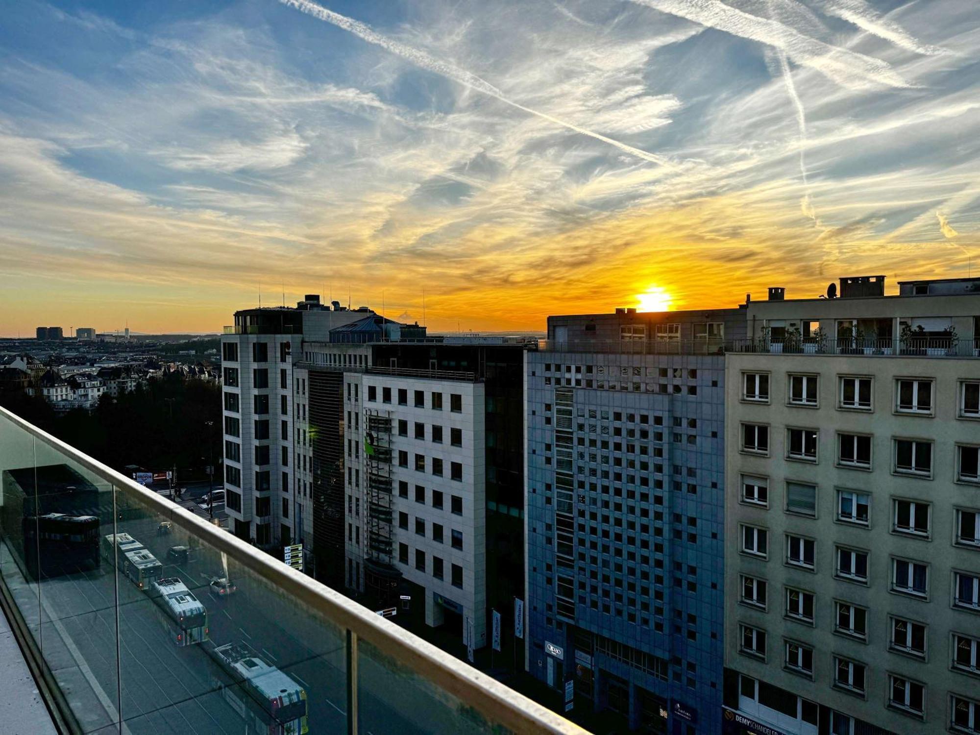Voya Zenit Royal - Luxury Rooftop Views & Concierge Appartement