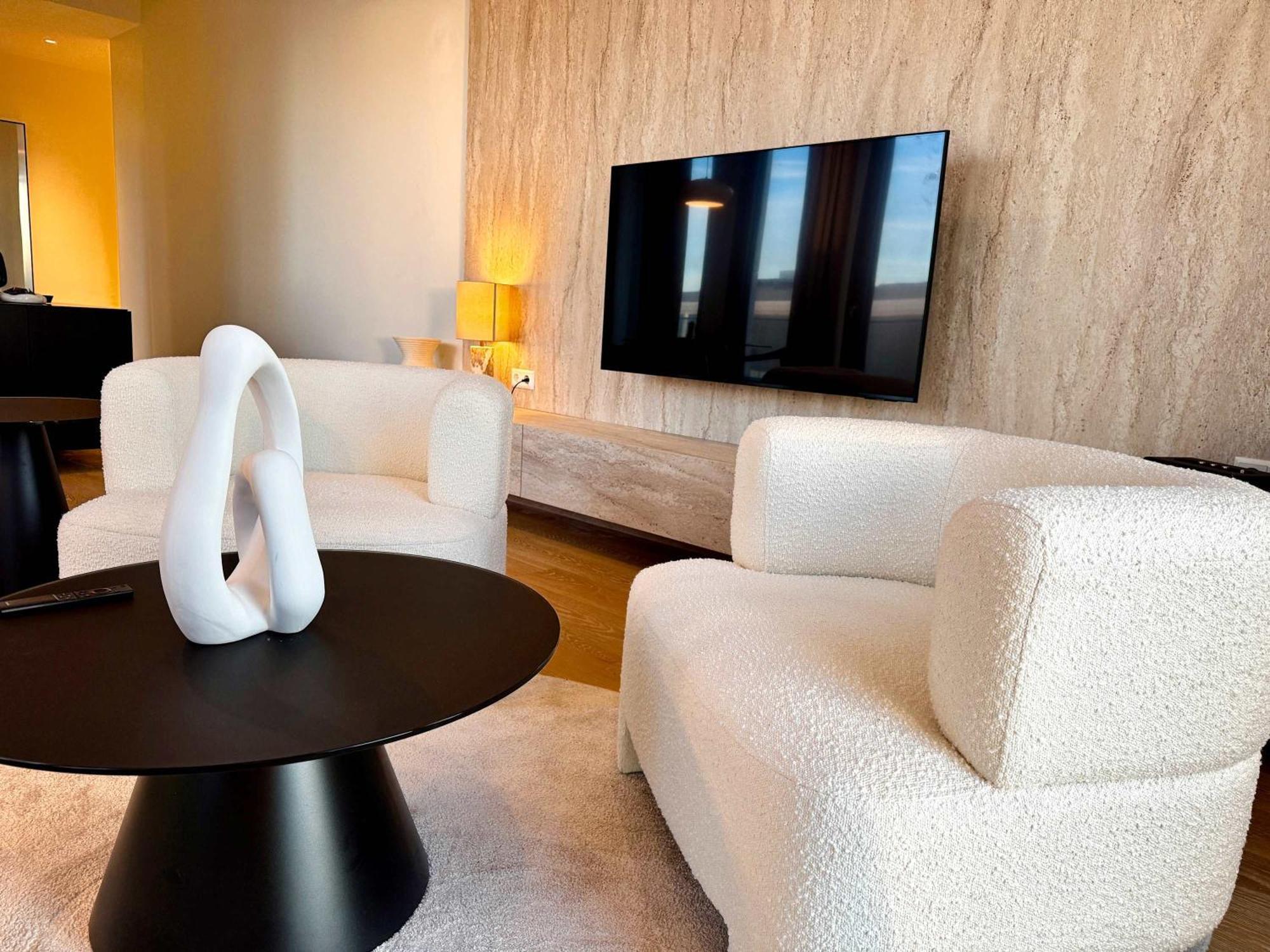 Voya Zenit Royal - Luxury Rooftop Views & Concierge Appartement Luxemburg