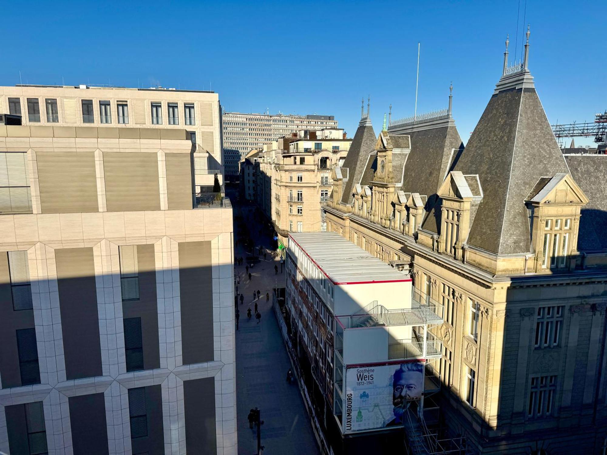 Voya Zenit Royal - Luxury Rooftop Views & Concierge Luxemburg