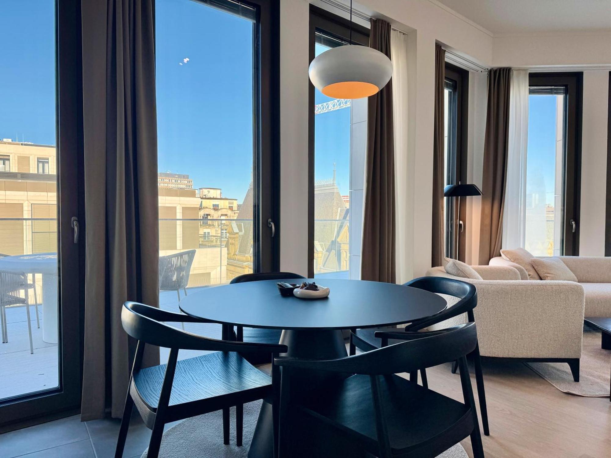 Appartement Voya Zenit Royal - Luxury Rooftop Views & Concierge Luxemburg