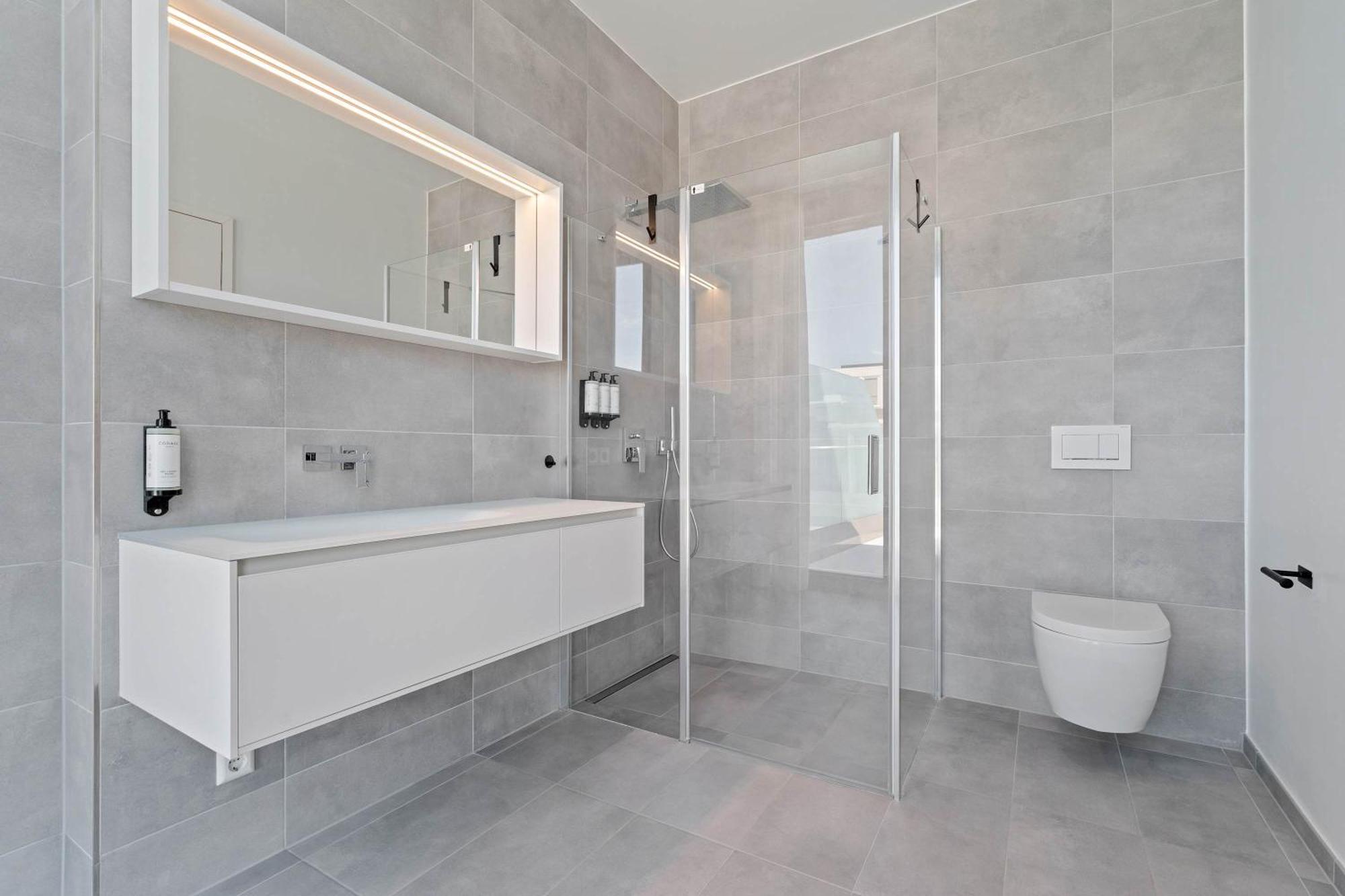 Voya Zenit Royal - Luxury Rooftop Views & Concierge Luxembourg