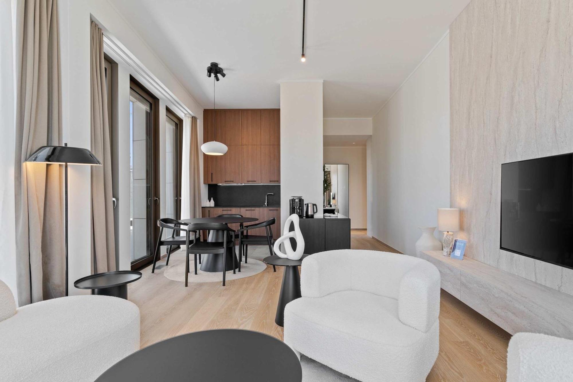 Voya Zenit Royal - Luxury Rooftop Views & Concierge