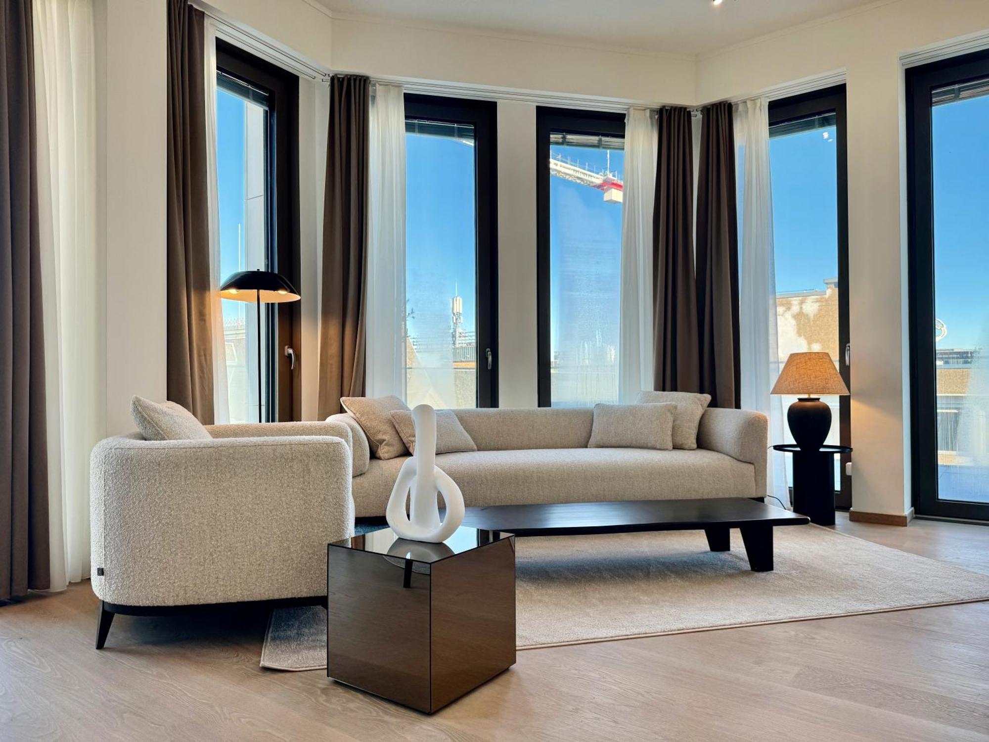 Voya Zenit Royal - Luxury Rooftop Views & Concierge Luxembourg