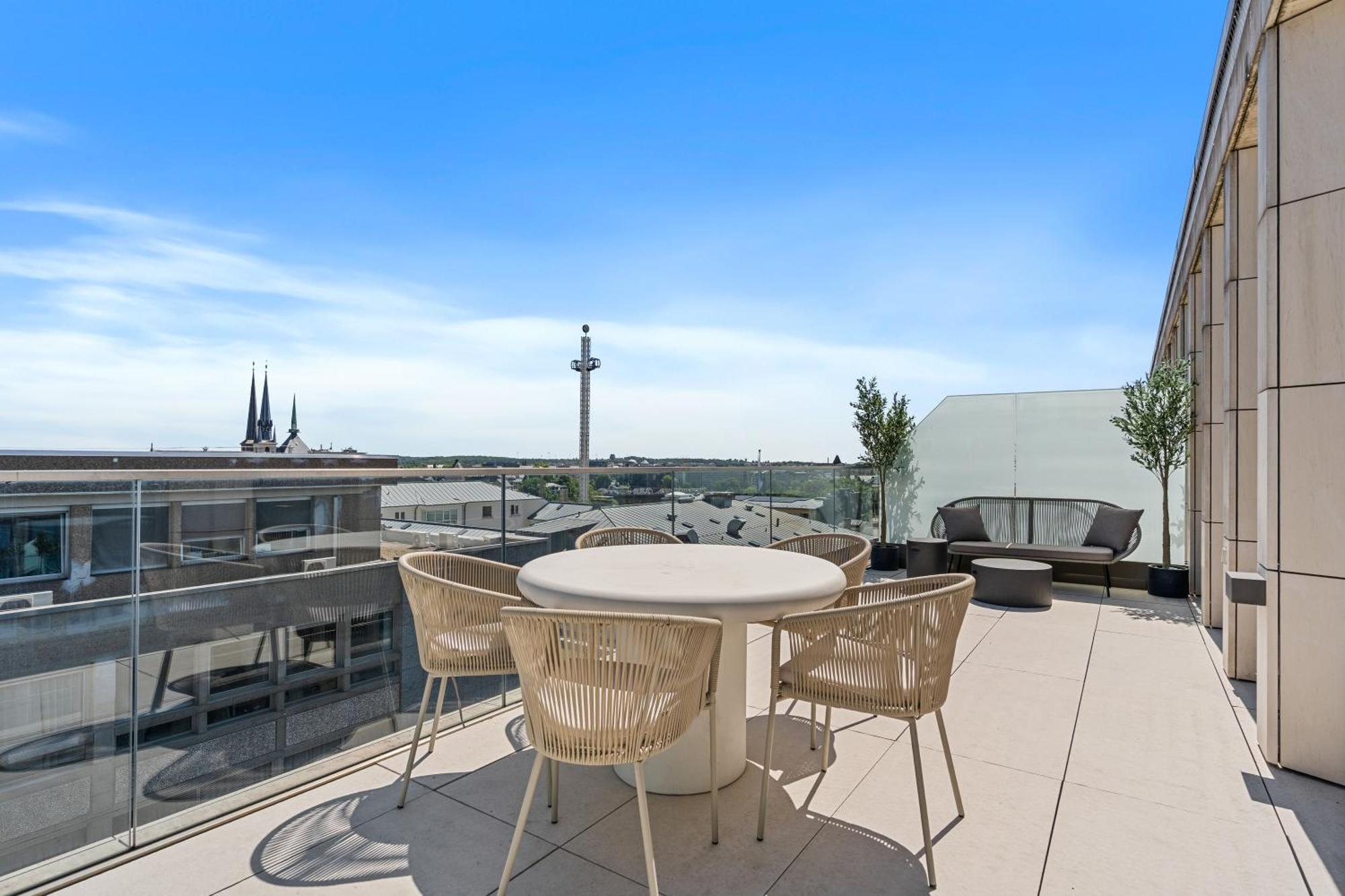 Appartement Voya Zenit Royal - Luxury Rooftop Views & Concierge Luxembourg