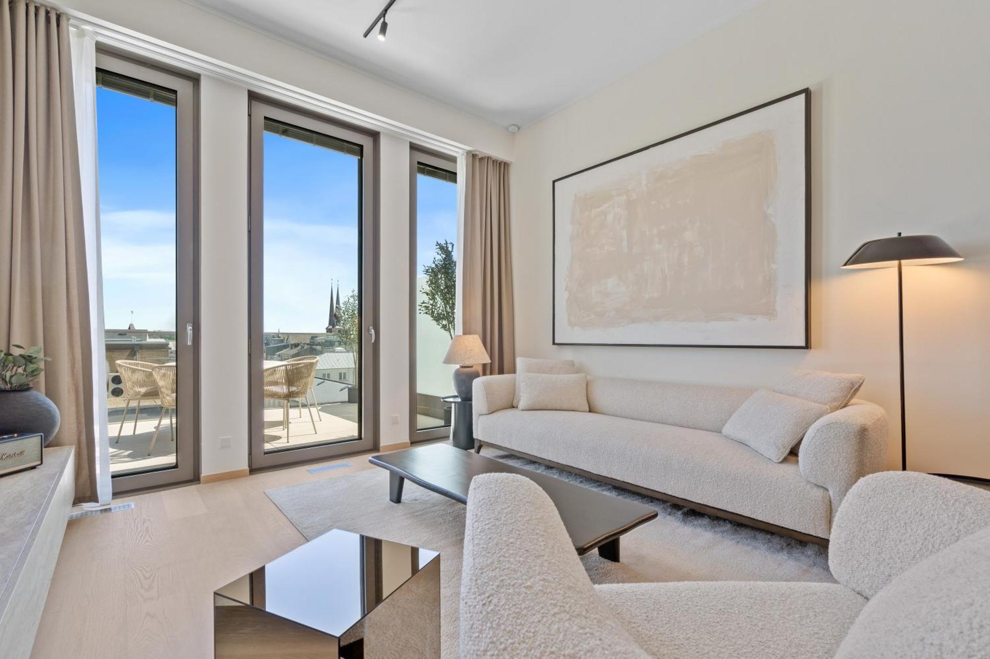 Voya Zenit Royal - Luxury Rooftop Views & Concierge *