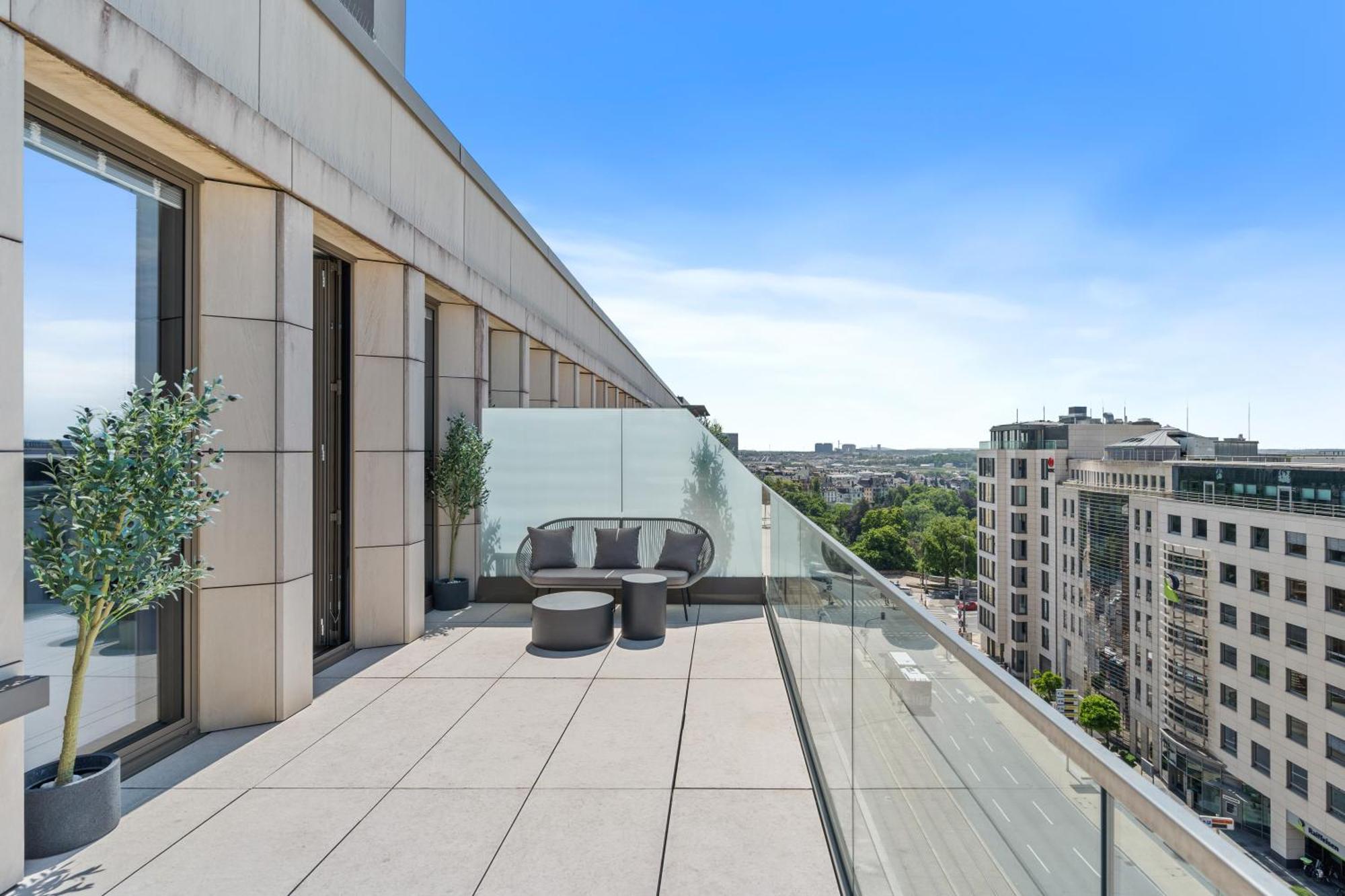 Voya Zenit Royal - Luxury Rooftop Views & Concierge Apartment *