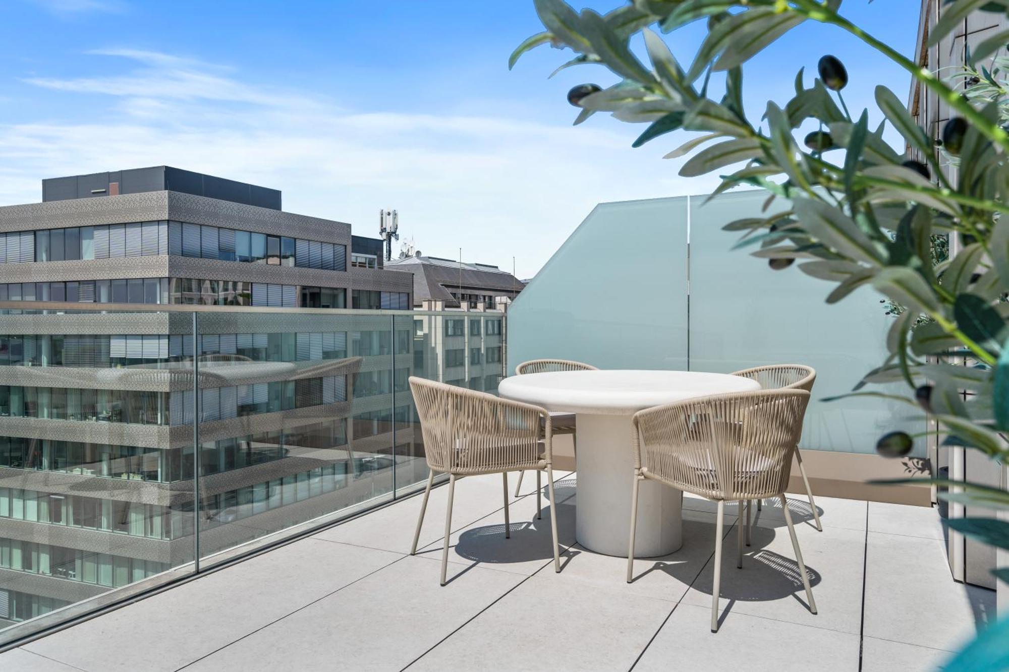Voya Zenit Royal - Luxury Rooftop Views & Concierge *