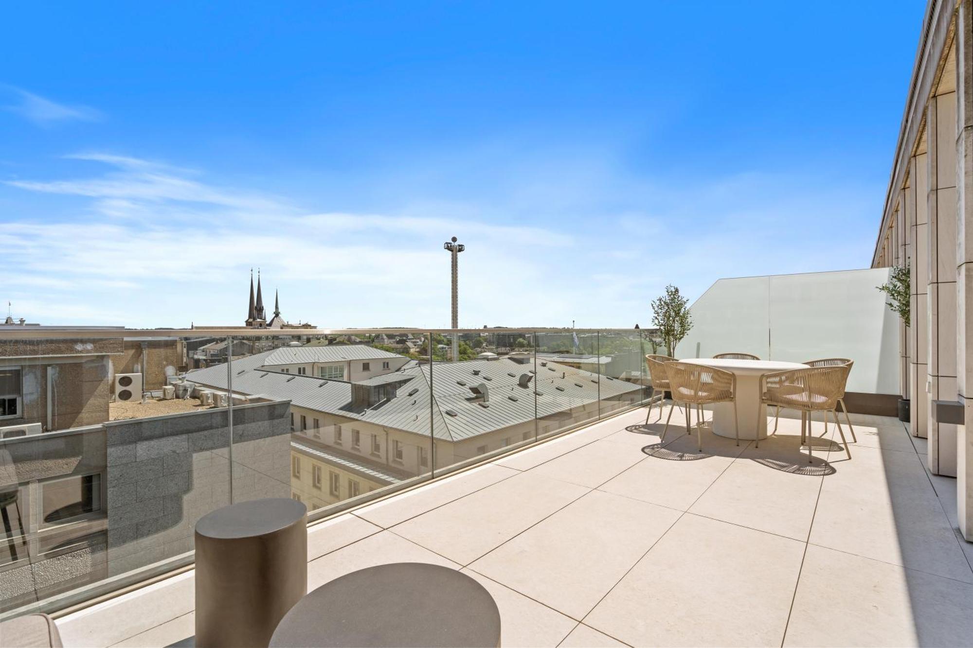 Voya Zenit Royal - Luxury Rooftop Views & Concierge Apartment Luxembourg